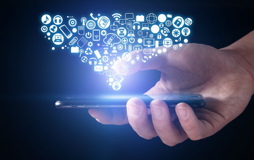 利用職務(wù)之便盜用手機(jī)號(hào)牟利，電商營(yíng)業(yè)員被判拘役